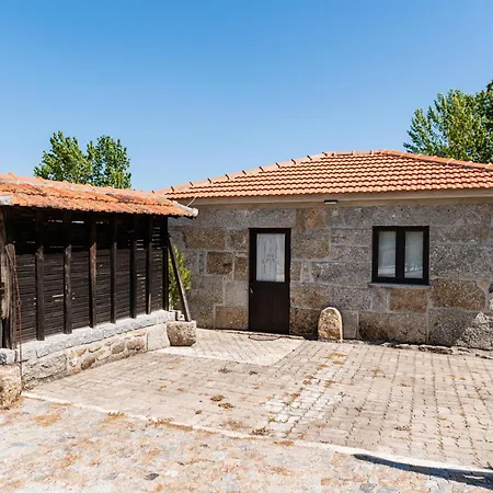 Charming House Fornos + Pool Ferienhaus *